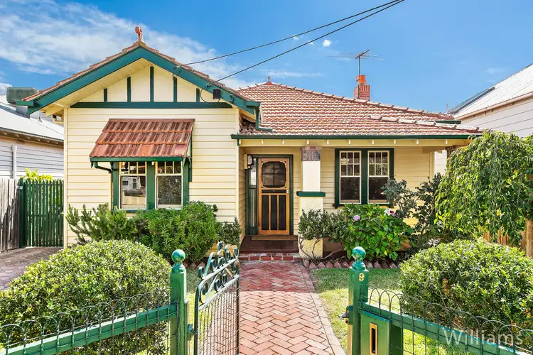 9 Mirls Street, Newport VIC 3015