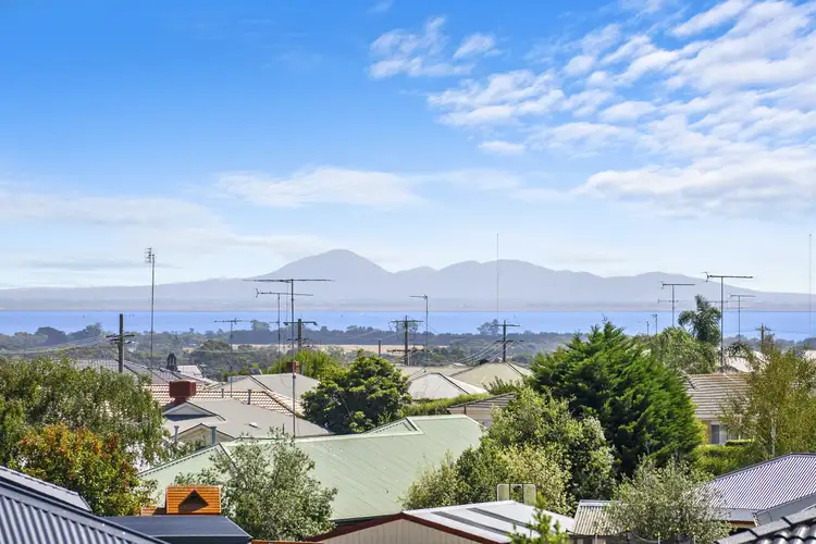 2/69 Ferguson Road, Leopold VIC 3224