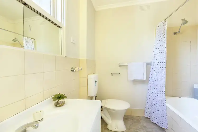 Fourth view of Homely apartment listing, 3/199 Barkly Street, Fitzroy North VIC 3068