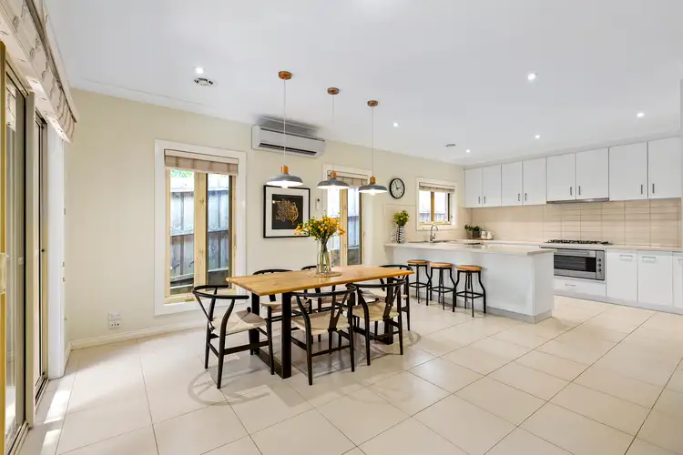 2/23 Hodgson Street, Templestowe Lower VIC 3107