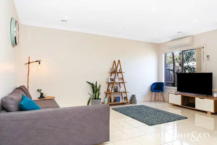 Sixth view of Homely unit listing, 8 Rachael Lane, South Morang VIC 3752