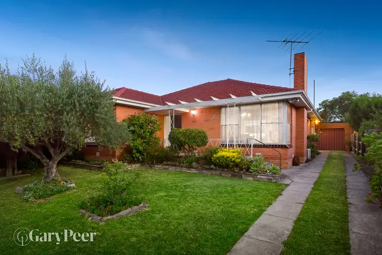 18 Millard Street, Bentleigh East VIC 3165