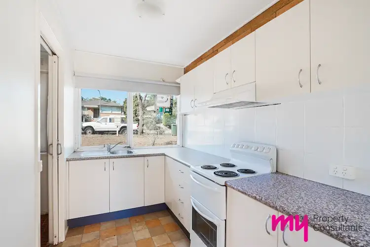 Third view of Homely semi-detached listing, 14/60 Greenoaks Avenue, Bradbury NSW 2560