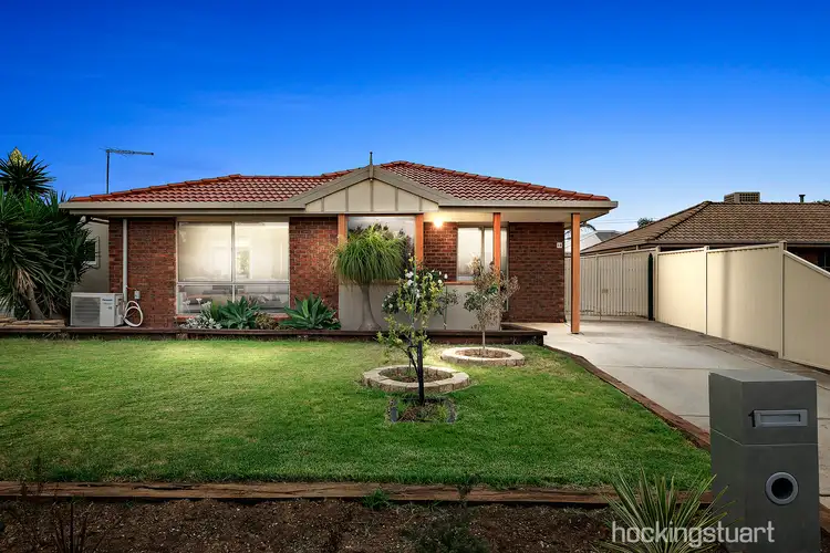 10 Momba Close, Kurunjang VIC 3337