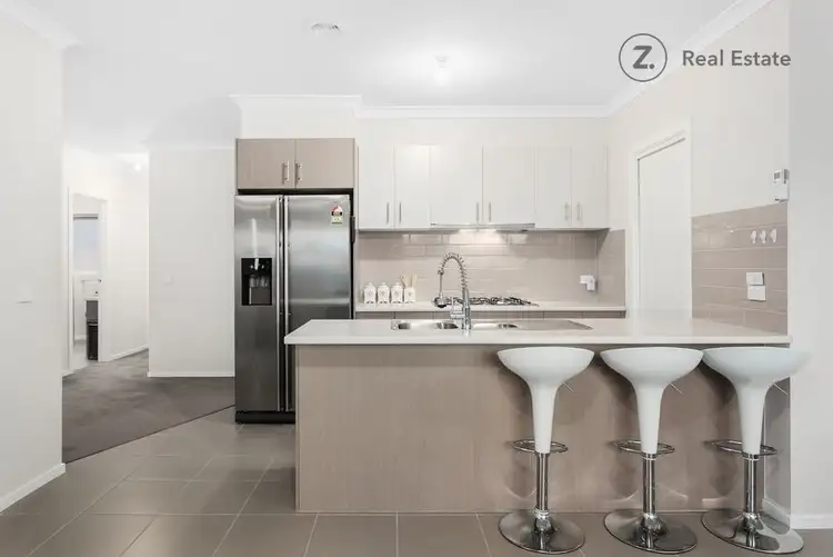 Second view of Homely house listing, 7 Mountford Rise, Pakenham VIC 3810