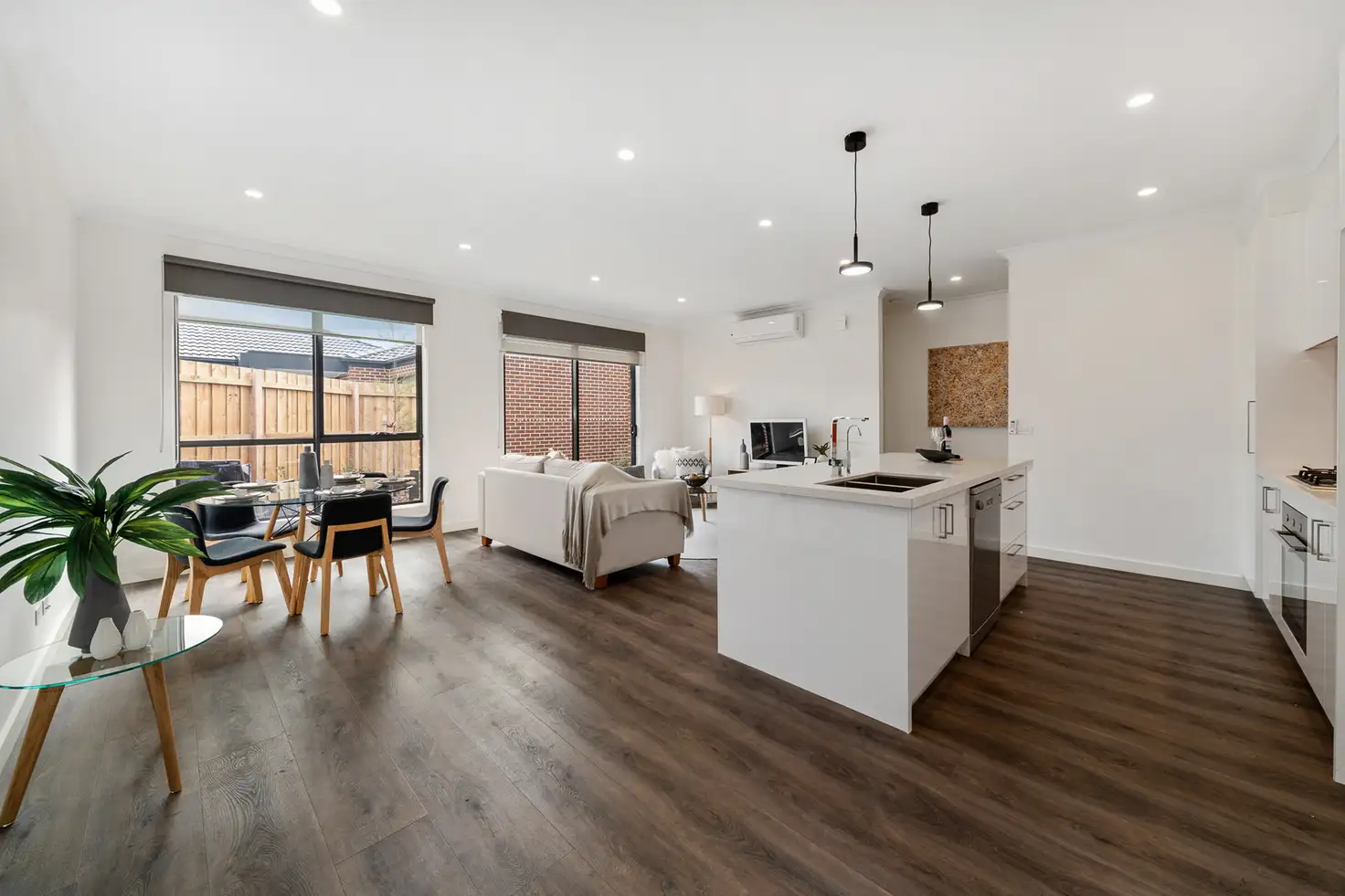Main view of Homely townhouse listing, 2/113 East Road, Seaford VIC 3198