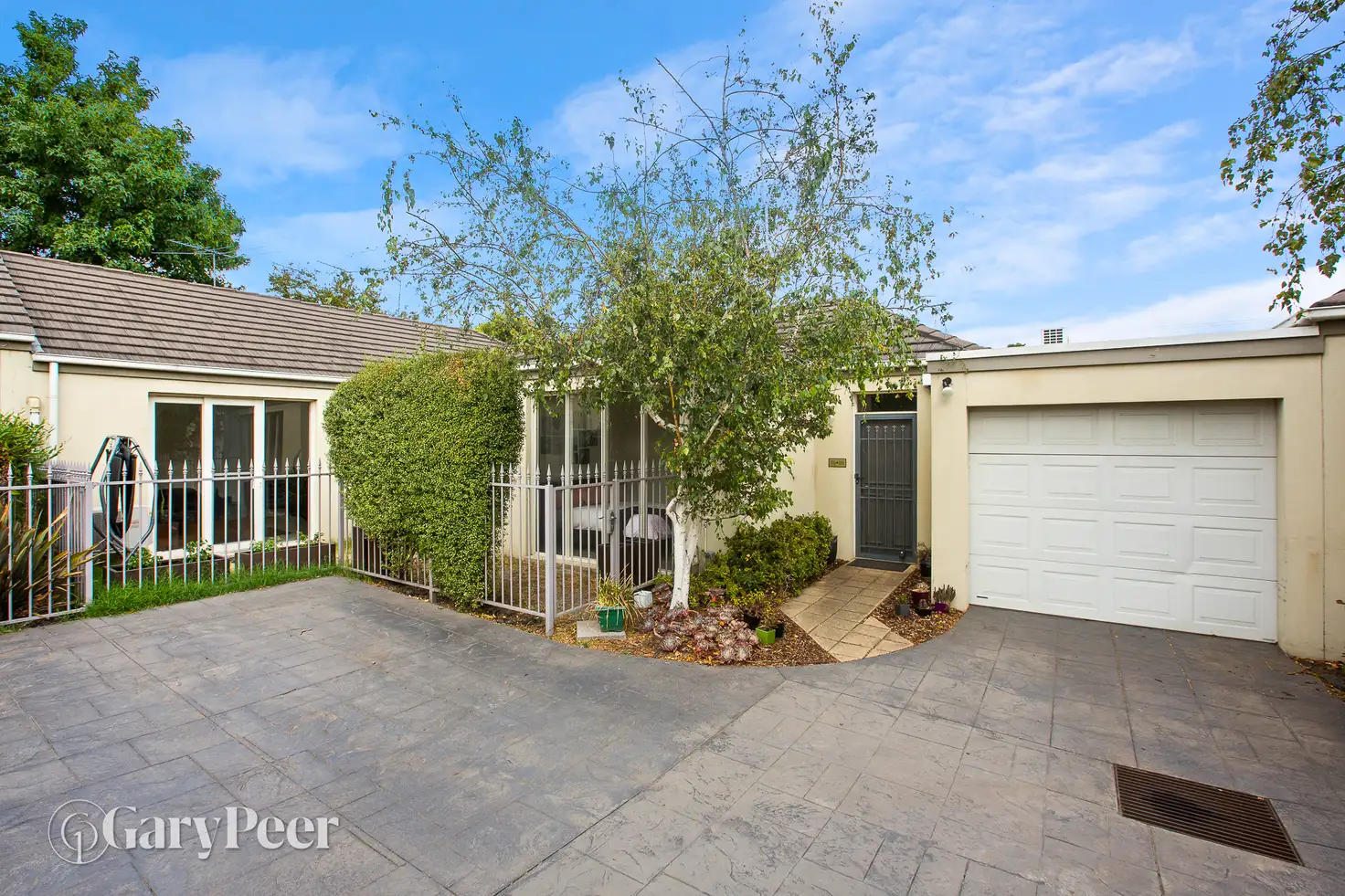Main view of Homely unit listing, 2/2 Talbot Avenue, St Kilda East VIC 3183