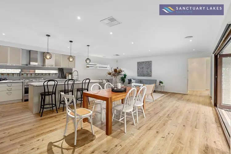 Fourth view of Homely house listing, 162 Sanctuary Lakes South Boulevard, Sanctuary Lakes VIC 3030