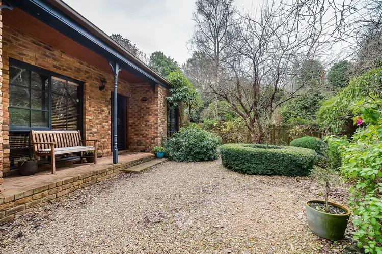 22 Falls Road, Mount Dandenong VIC 3767