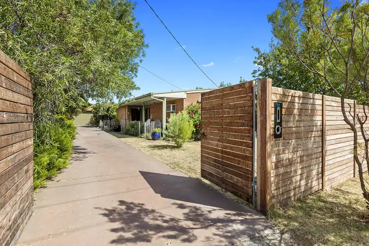 10 Wandella Road, Mornington VIC 3931