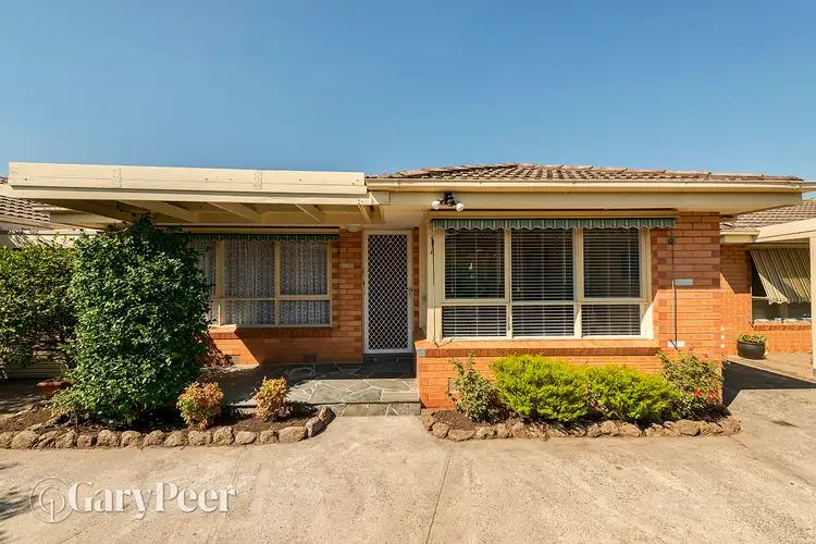 2/33 Gnarwyn Road, Carnegie VIC 3163