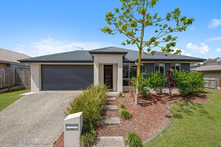 16 Ravensbourne Circuit, Waterford QLD 4133
