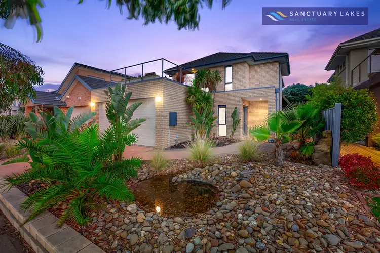 30 Scenic Drive, Sanctuary Lakes VIC 3030