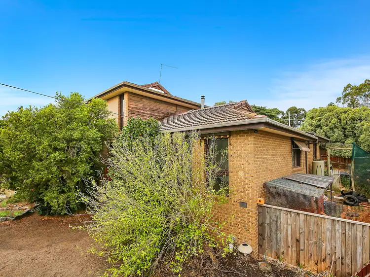 16 Pierre Street, Woori Yallock VIC 3139
