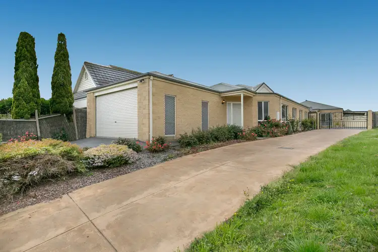 243 Heatherhill Road, Frankston VIC 3199