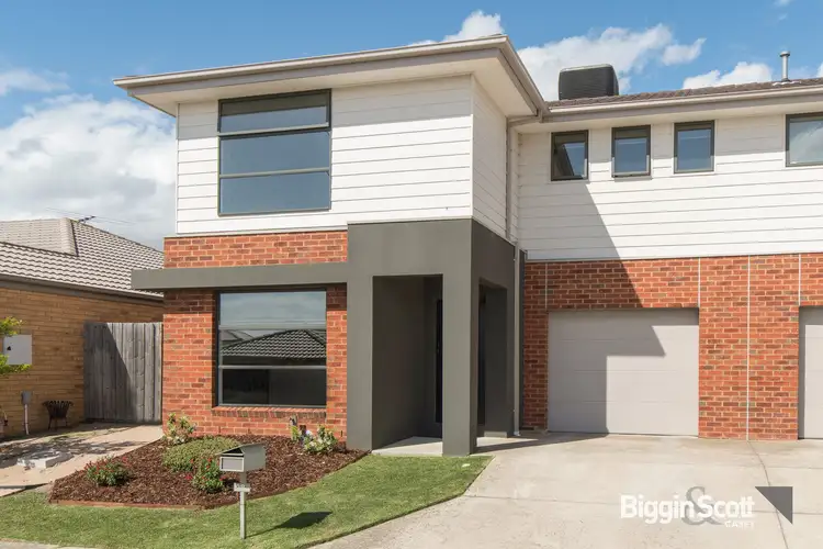 Main view of Homely townhouse listing, 28/11 Brunnings Road, Carrum Downs VIC 3201