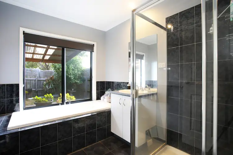 Fifth view of Homely house listing, 4 Webster Court, Carrum Downs VIC 3201