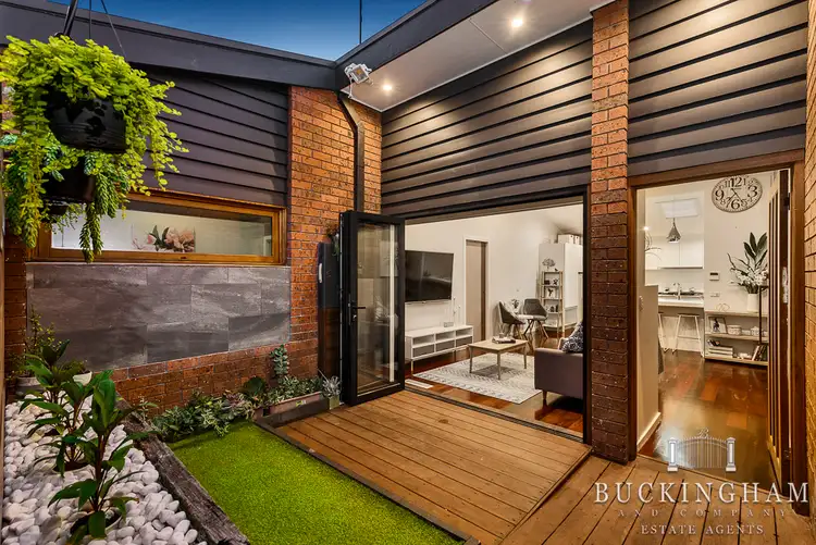 Main view of Homely unit listing, 2/23 Beaconsfield Road, Briar Hill VIC 3088