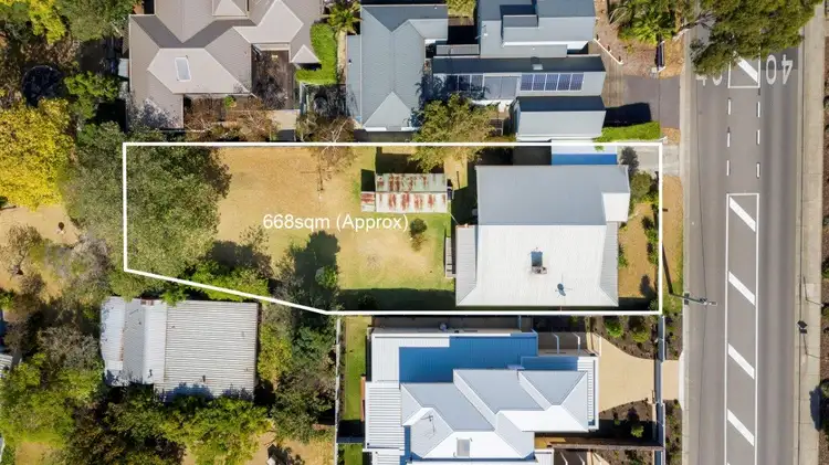 Second view of Homely house listing, 3 Gordon Street, Mornington VIC 3931