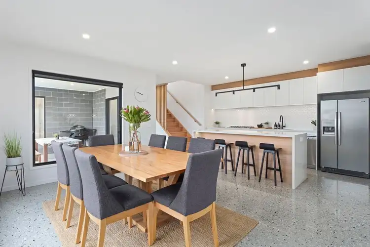 31 Grinders Avenue, Torquay VIC 3228