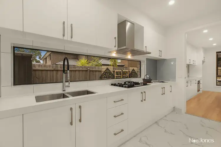 Fourth view of Homely townhouse listing, 2/88 Muir Street, Mount Waverley VIC 3149