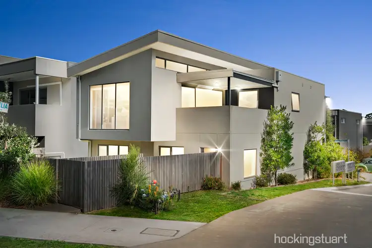 1 Carnation Court, Frankston VIC 3199