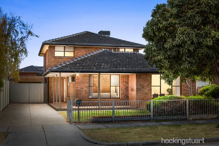 17 Emery Court, Altona VIC 3018