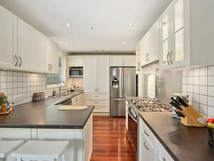 Sixth view of Homely house listing, 2 Valewood Drive, Launching Place VIC 3139