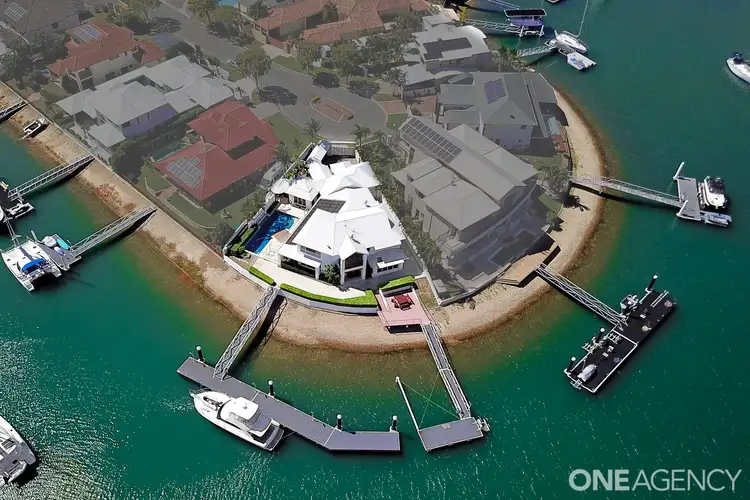 4 Wildfire Court, Newport QLD 4020