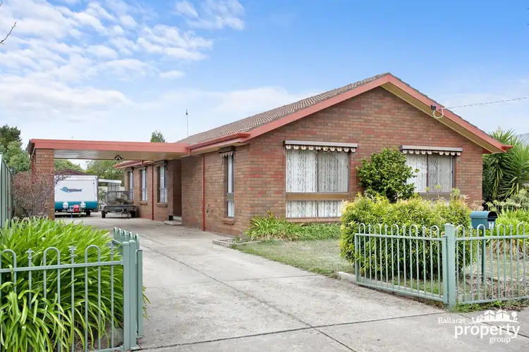 11 Cromwell Street, Sebastopol VIC 3356