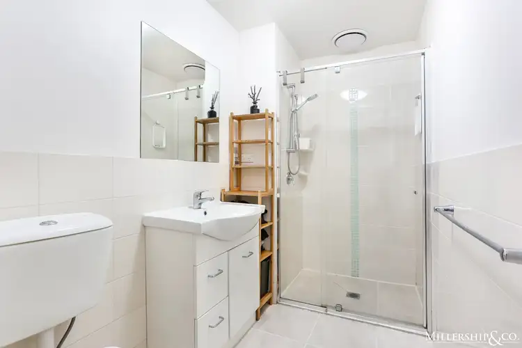 Fifth view of Homely house listing, 2/27 Diamond Boulevard, Greensborough VIC 3088