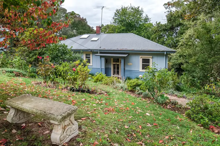 4 Warwick Road, Kalorama VIC 3766
