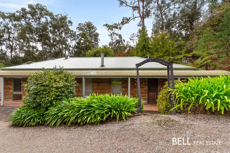 7 Brisbanes Road, Cockatoo VIC 3781