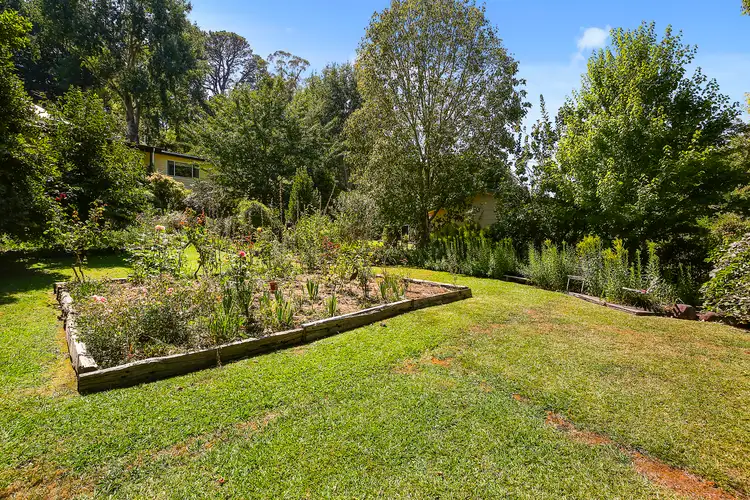 24 Dammans Road, Warburton VIC 3799