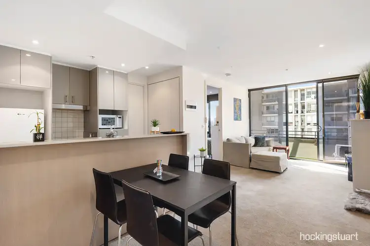 808/57 Bay Street, Port Melbourne VIC 3207