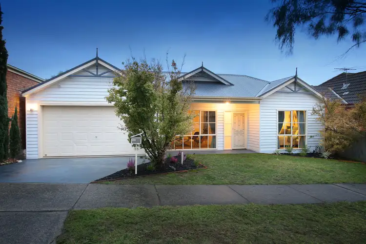 35 Allardice Parade, Berwick VIC 3806