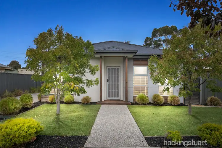 1/27 Cypress Avenue, Brooklyn VIC 3012