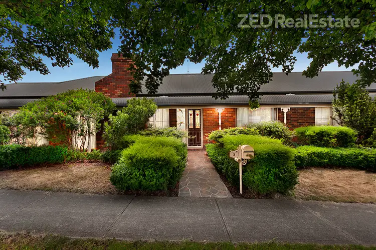 3 Fairholme Boulevard, Berwick VIC 3806