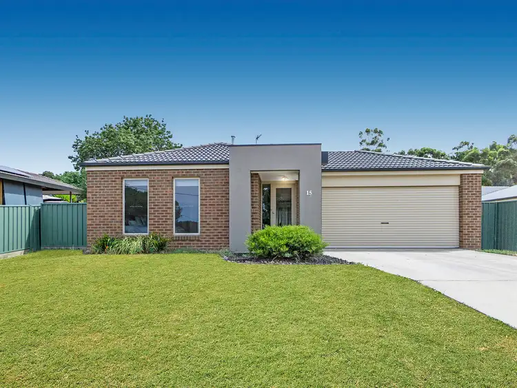 15 Muir Street, Kangaroo Flat VIC 3555