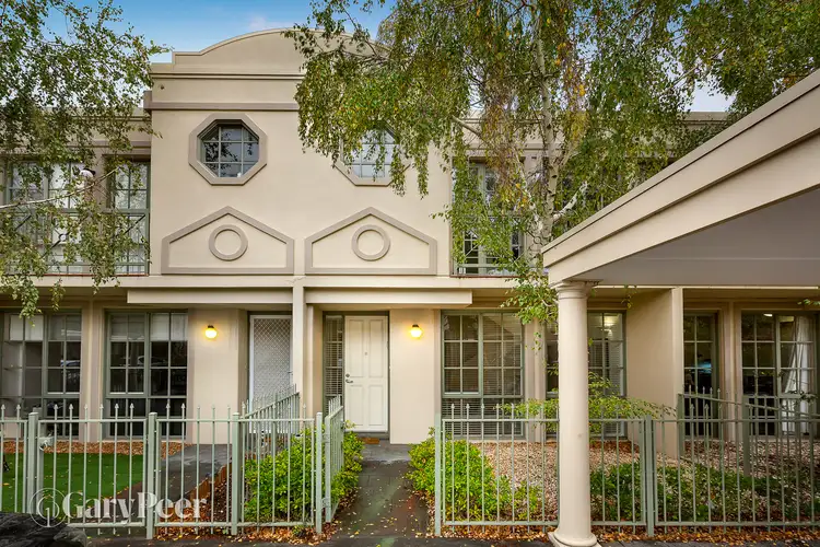 11/1a Ripley Grove, Caulfield North VIC 3161