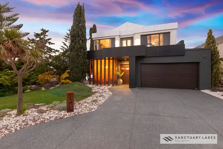 6 Panorama Way, Sanctuary Lakes VIC 3030