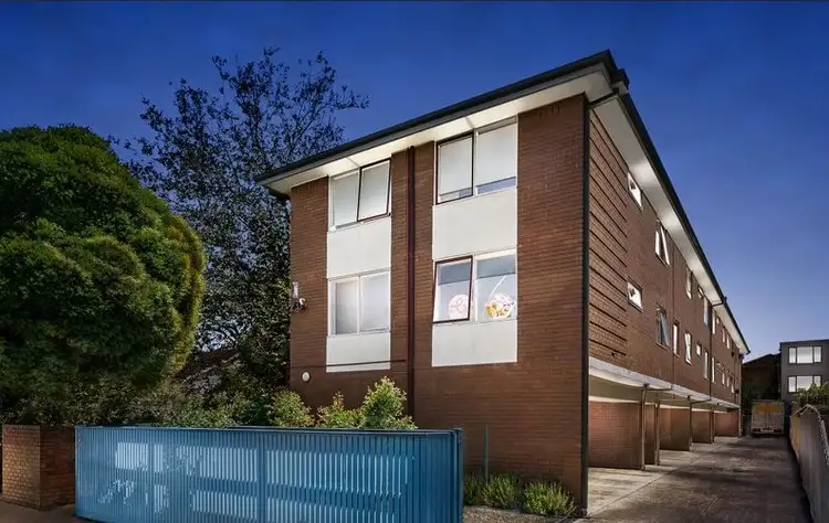 2/2 Alfriston Street, Elwood VIC 3184