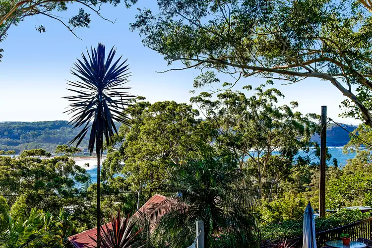 32 Endeavour Drive, Avoca Beach NSW 2251