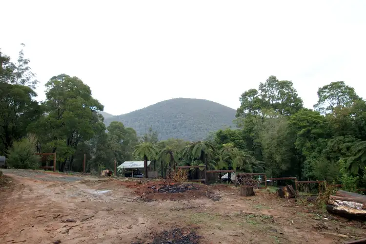 12 Essex Street, Warburton VIC 3799