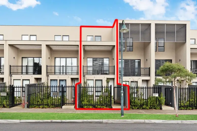 Main view of Homely townhouse listing, 75 Ulmara Parkway, Maidstone VIC 3012