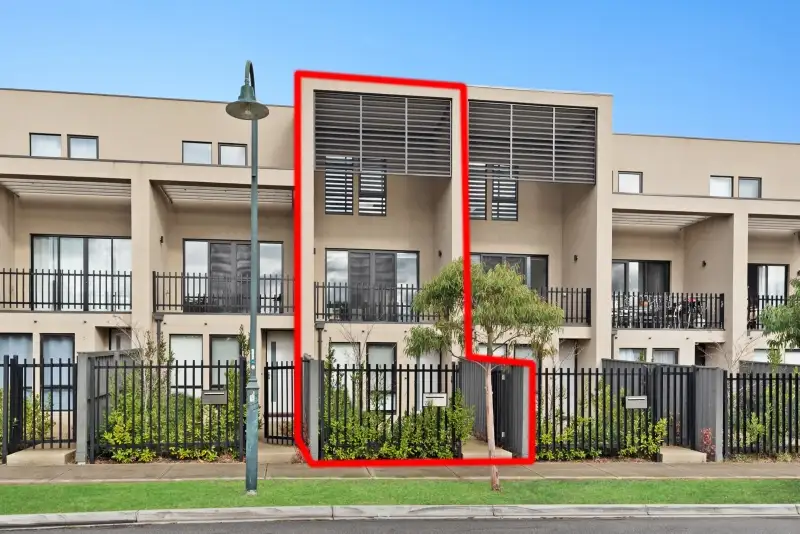 Main view of Homely townhouse listing, 77 Ulmara Parkway, Maidstone VIC 3012