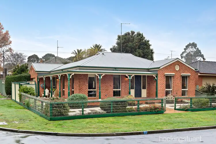 32 Reid Street, Brown Hill VIC 3350