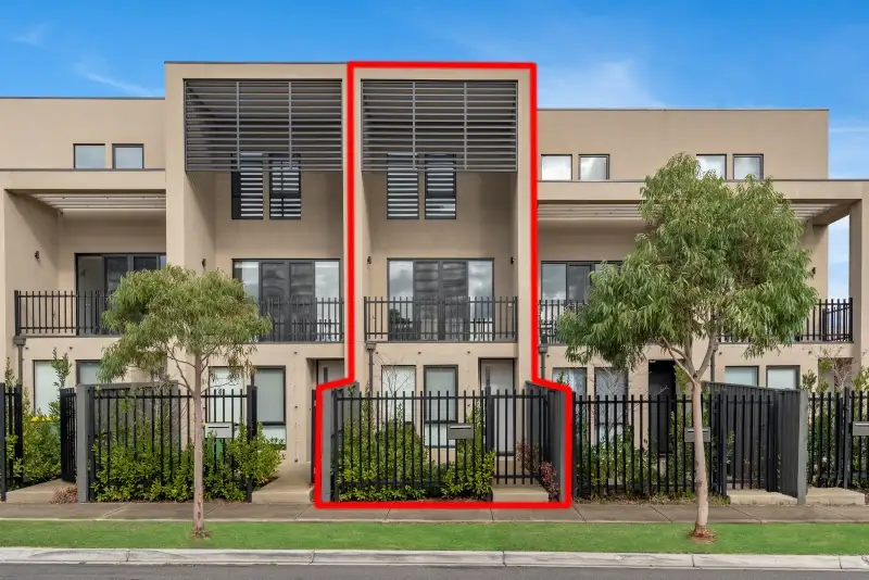 Main view of Homely townhouse listing, 79 Ulmara Parkway, Maidstone VIC 3012