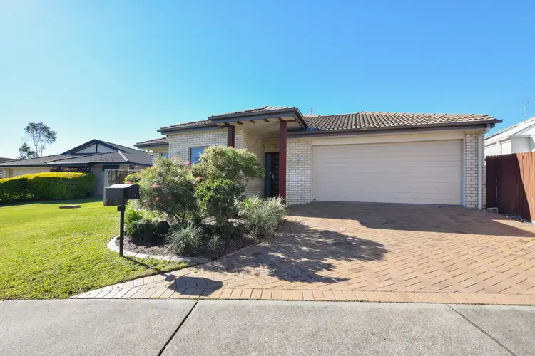 8 Kakadu Court, Little Mountain QLD 4551