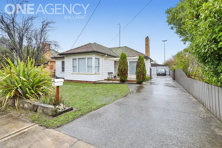 Main view of Homely house listing, 4 Iris Avenue, Wendouree VIC 3355